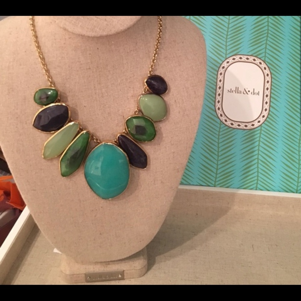 Stella & Dot Serenity Stone Necklace